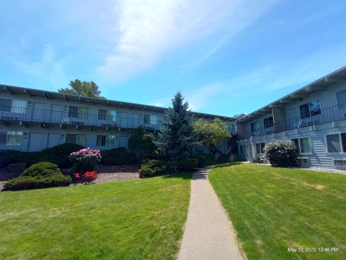 Cocusa Motel Burlington Esterno foto