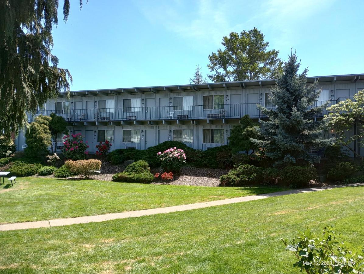 Cocusa Motel Burlington Esterno foto